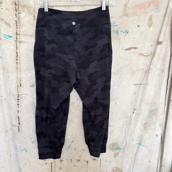 Lululemon Align High-Rise Jogger Crop, Heritage 365 Camo - Picture 3 of 5
